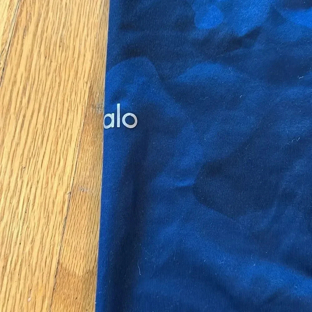 Alo yoga airbrush camouflage S full length leggings great pre owned condition